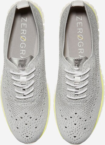 Chaussure à lacets Cole Haan en gris