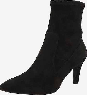 s.Oliver Ankle Boots in Black: front