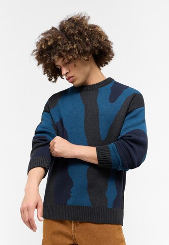 MUSTANG Sweater in Blue