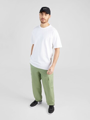 Tricou 'Premium Essentials' de la Nike Sportswear pe alb