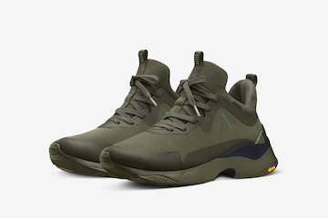 Sneaker înalt 'Stormrydr Vibram' de la ARKK Copenhagen pe verde