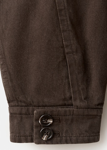 MANGO Välikausitakki 'Eugenie' värissä ruskea