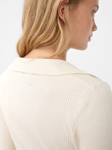 Pullover di Bershka in beige