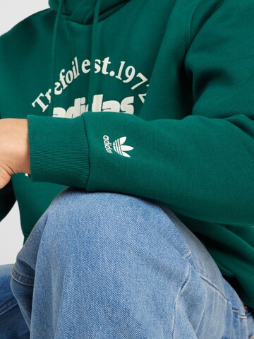 ADIDAS ORIGINALS - Sudadera 'GRF' en verde