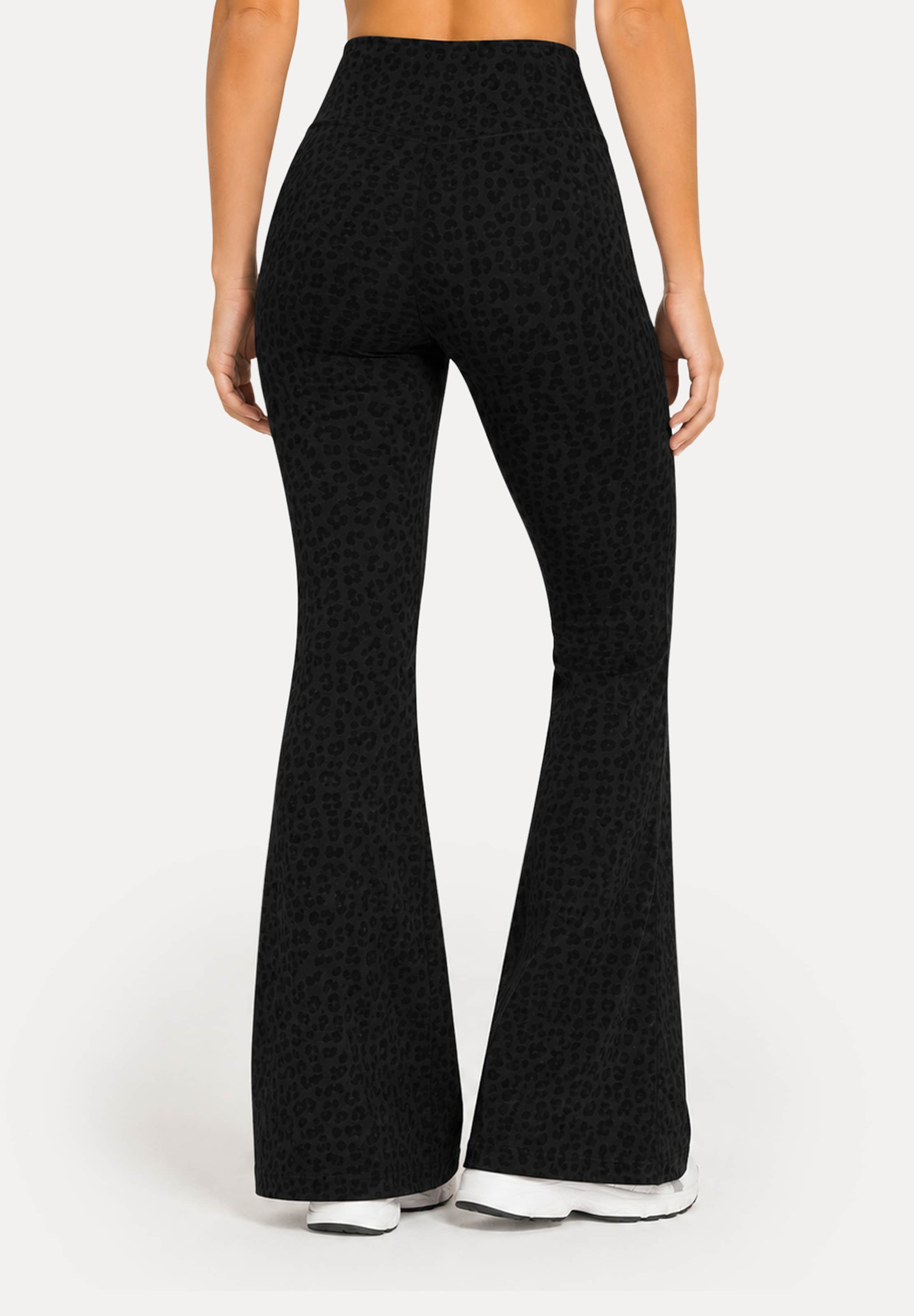 Coupe slim Leggings ' Lithara ' Smilodox en noir