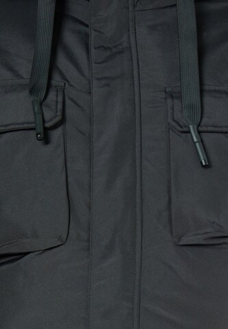 MO Outdoor jacket in Black