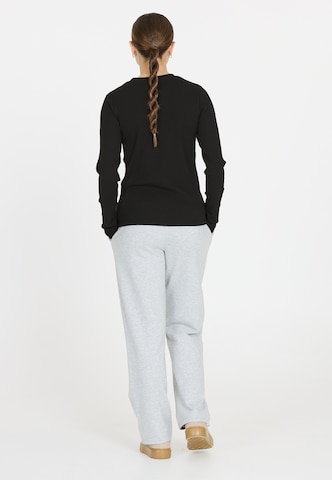 Les'Arcs Langarmshirt 'Ashtyn' in Schwarz