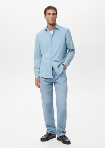 MANGO MAN Slim Fit Hemd in Blau