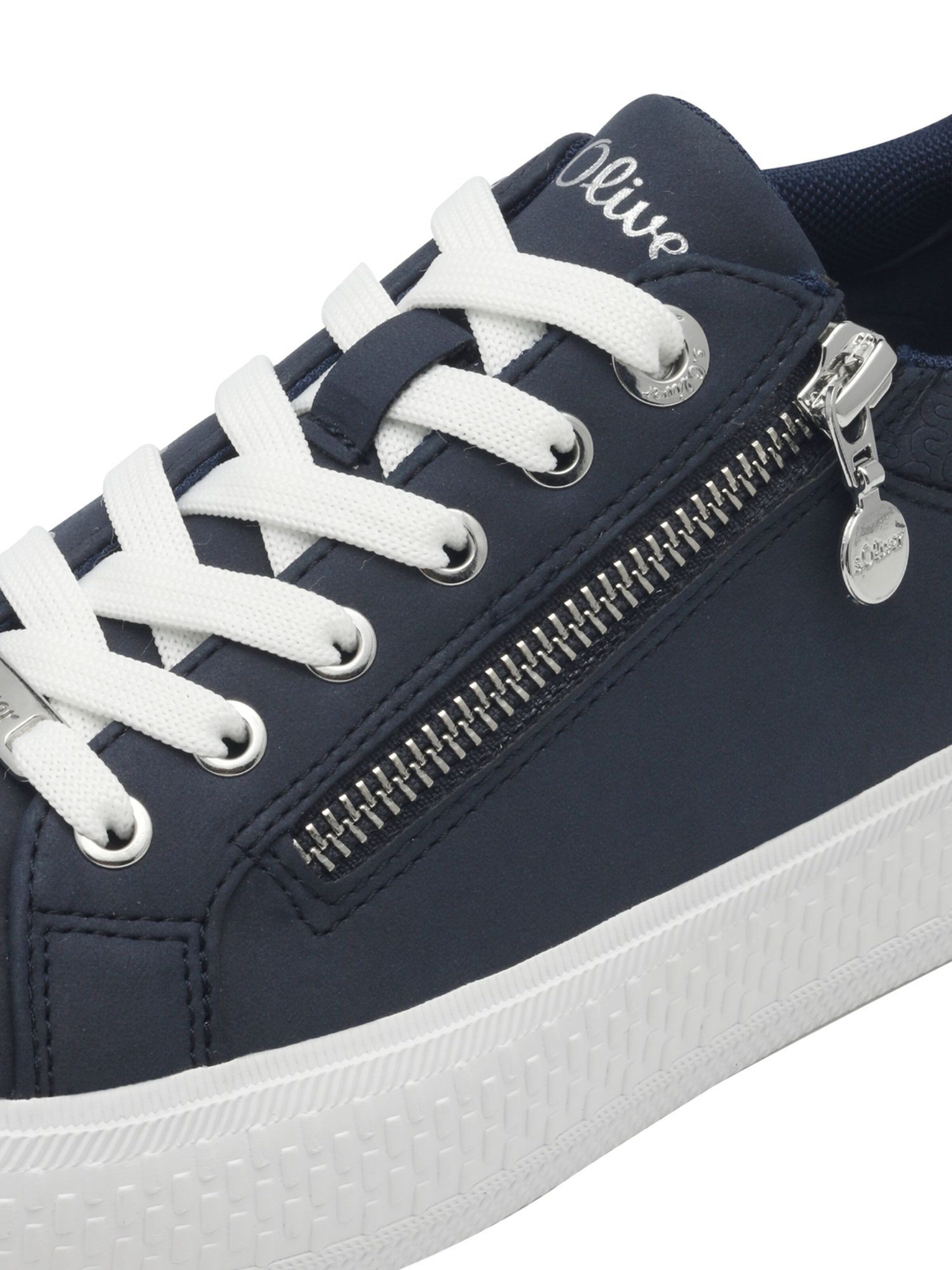 s.Oliver Sneaker in Blau