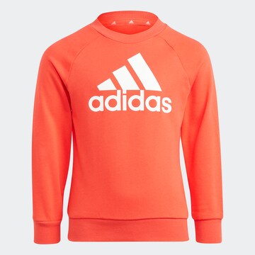 ADIDAS SPORTSWEAR Trainingspak 'Essentials' in Rood