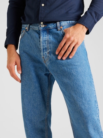 WEEKDAY Regular Jeans 'Barrel Pen' i blå