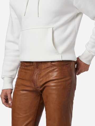 Coupe slim Pantalon 'Trant Pant' RICANO en marron