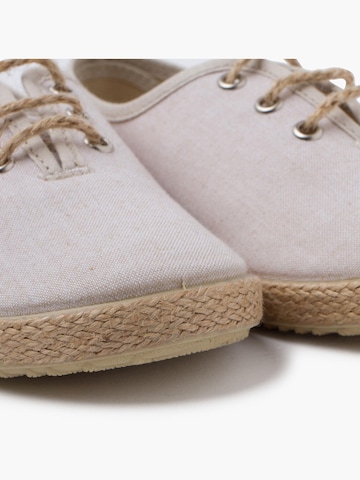 Pisamonas Flats in Beige