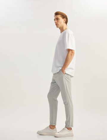 Koton Regular Hose in Grau