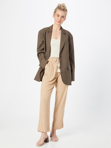 VERO MODA Regular Trousers 'SIF' in Beige