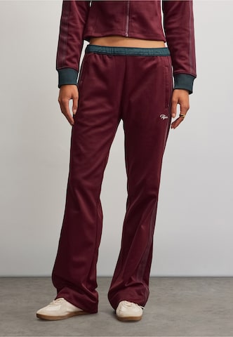 Pegador Flared Pants 'Preci' in Red: front