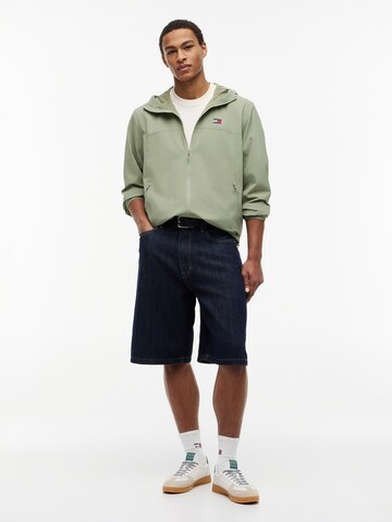 Tommy Jeans Tussenjas 'CHICAGO' in Groen