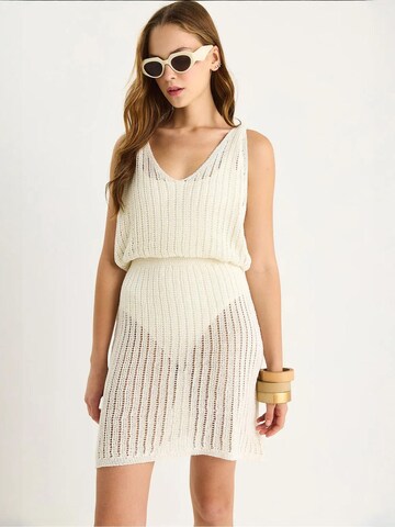 Bianco Lucci - Vestido em branco: frente