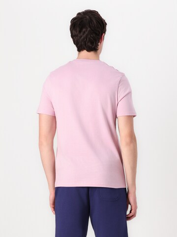 Lyle & Scott Tričko - Ružová: zadná strana