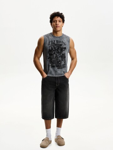 T-Shirt Bershka en gris