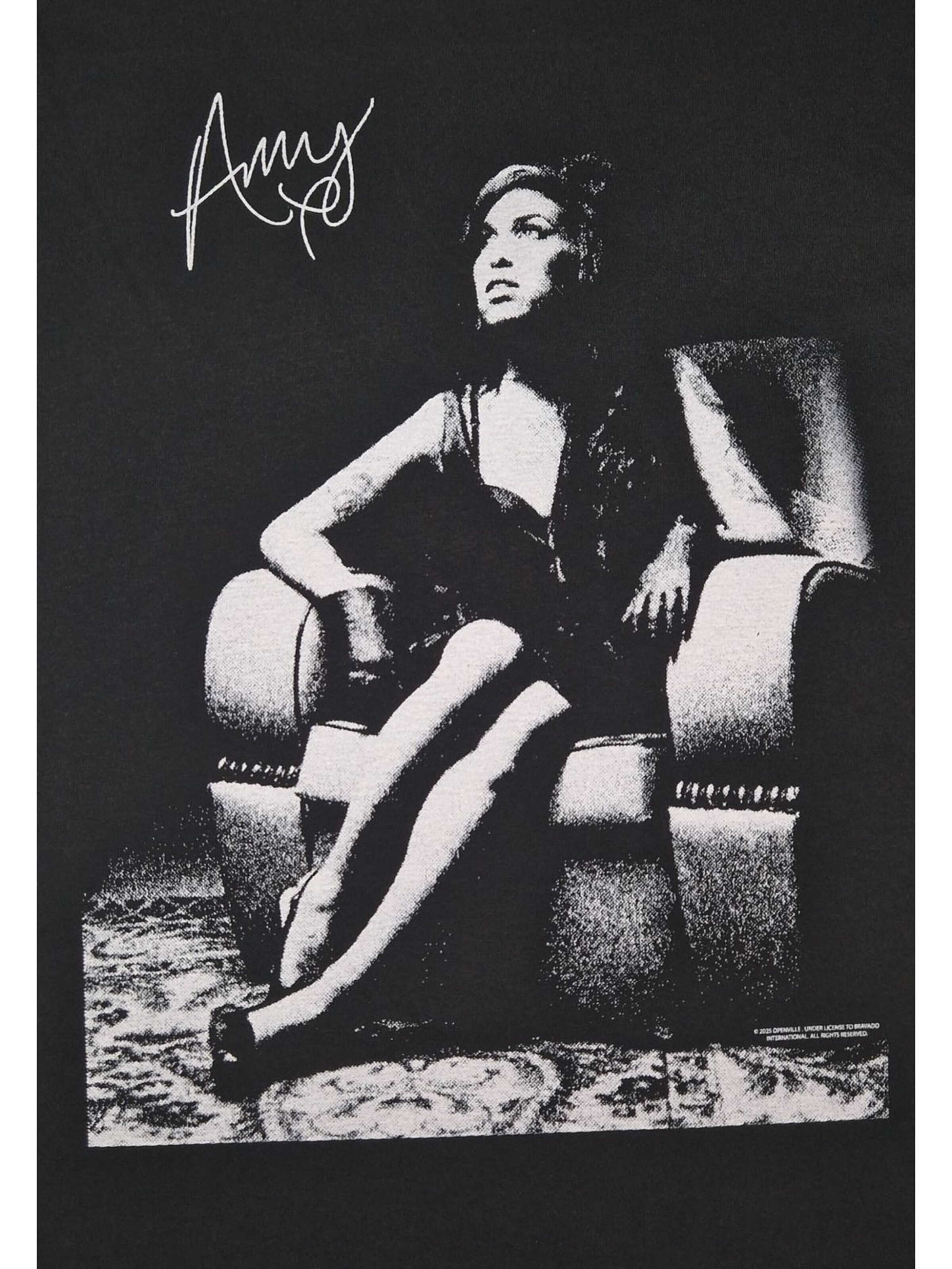 Amy Winehouse - Camiseta 'Amy Winehouse Bawchair T-Shirt' en negro