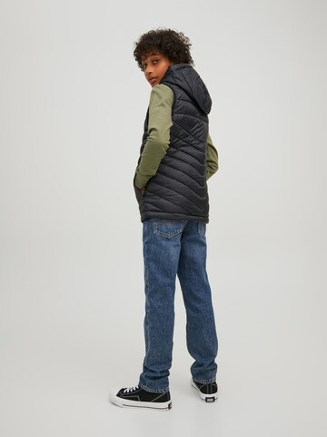 Jack & Jones Junior صدرية 'Hero' بلون أسود