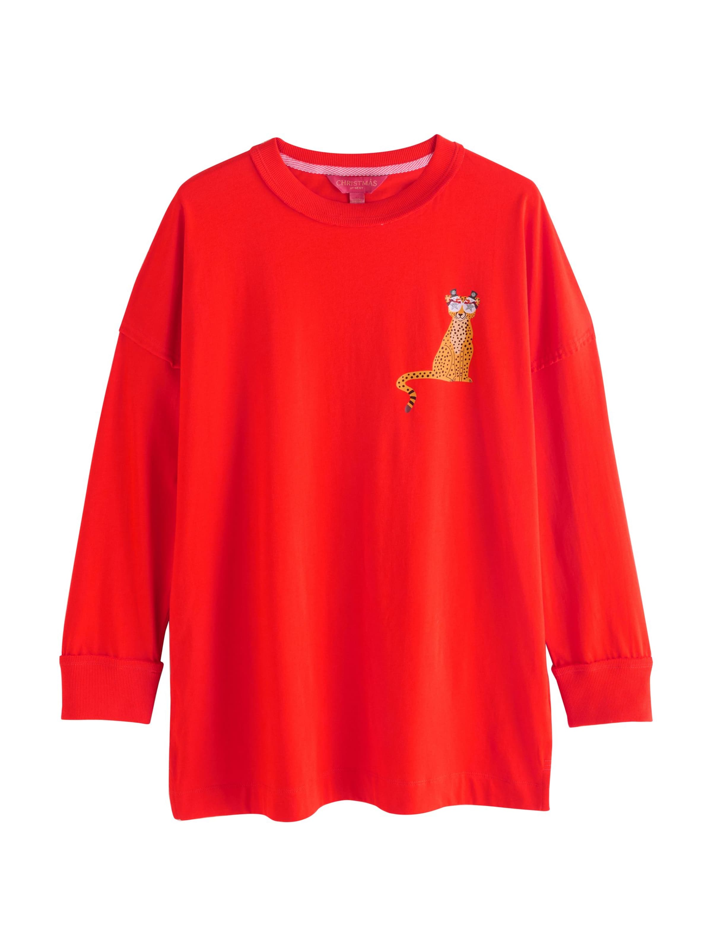 Next Тениска в червено: отпред