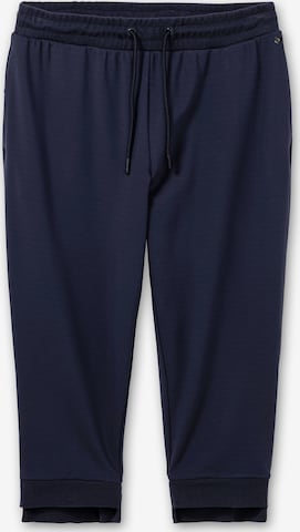 SHEEGO Slimfit Sportbroek in Blauw: voorkant