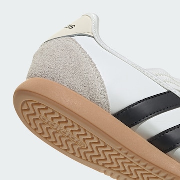 ADIDAS SPORTSWEAR Madalad ketsid 'Barreda', värv valge
