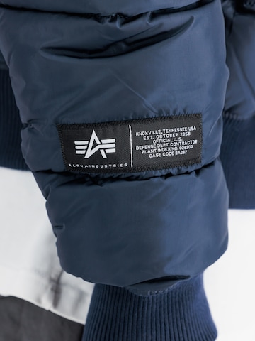 ALPHA INDUSTRIES Зимняя куртка в Синий
