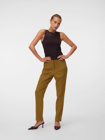 VERO MODA Zúžený Kalhoty 'VMZOEY' – hnědá