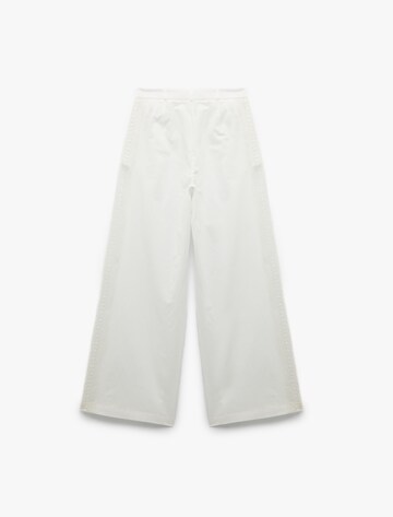Koton Wide leg Pleat-front trousers in White
