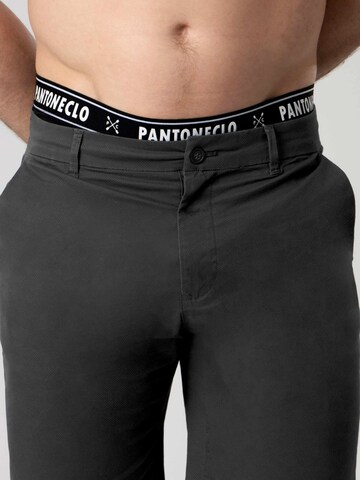 Slimfit Pantaloni eleganți 'Pantoneclo Men’s Chino Shorts' de la PANTONECLO pe gri