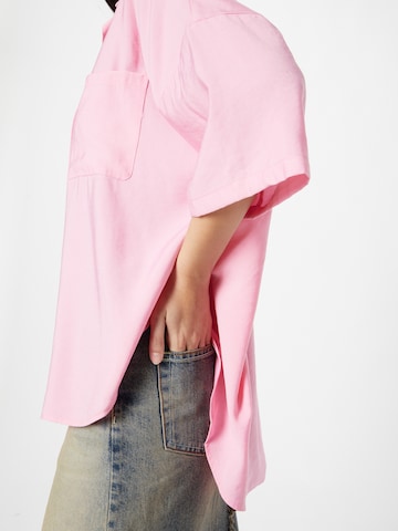 Bluză 'ELLA' de la SISTERS POINT pe roz