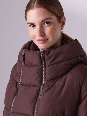 Next Wintermantel in Rot