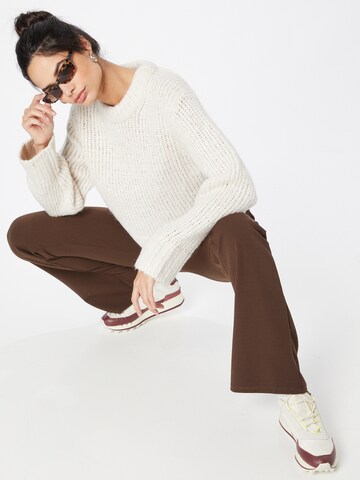 WEEKDAY Sweater 'Flash' in White