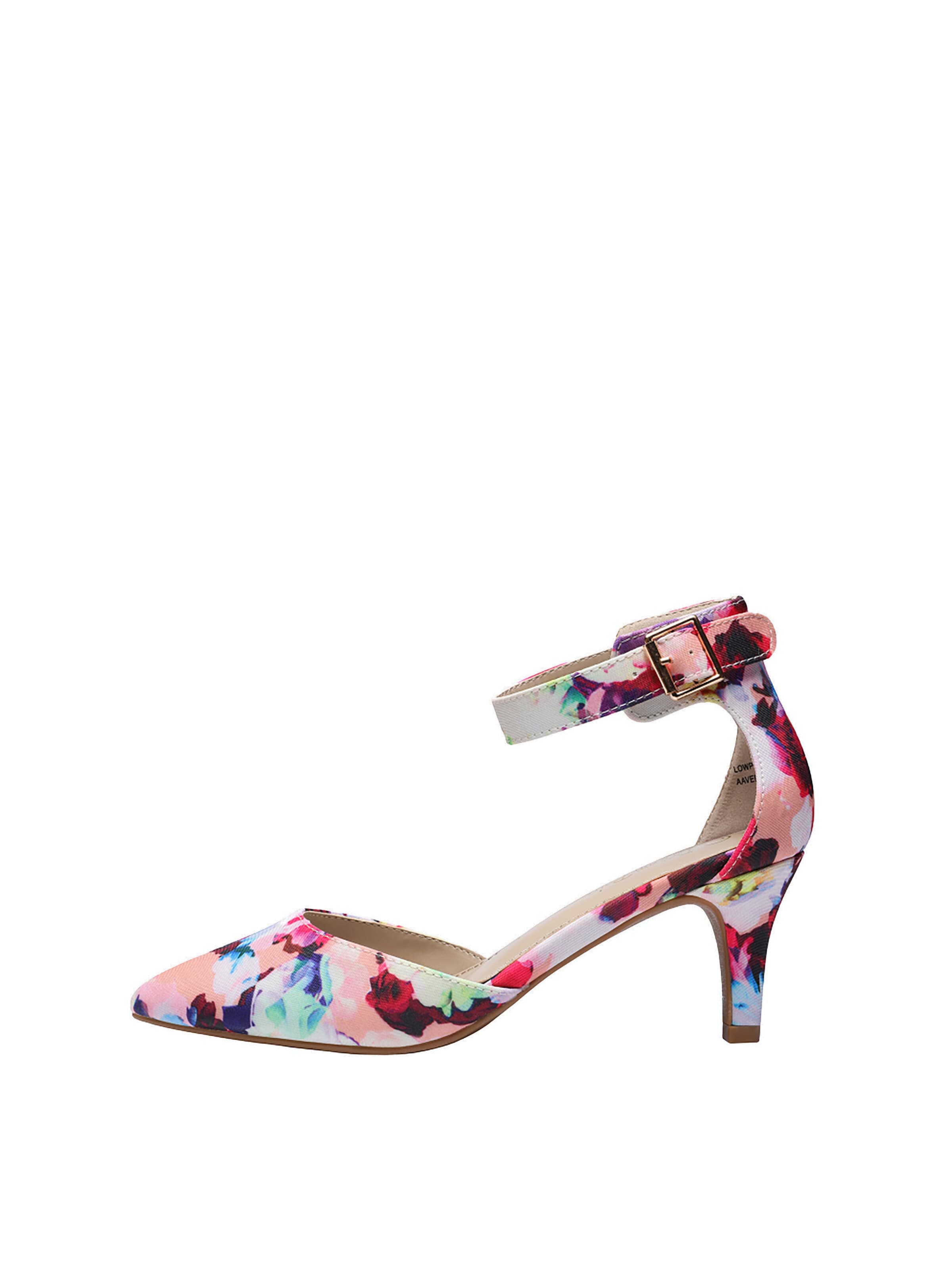 Dream Pairs Pumps in Pink