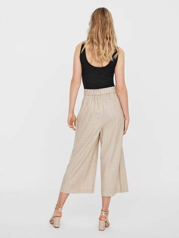 Wide Leg Pantalon à pince VERO MODA en beige