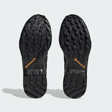 ADIDAS TERREX - Zapatos bajos 'Swift R2' en negro