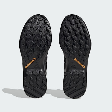 ADIDAS TERREX Lave sko 'Swift R2' i svart