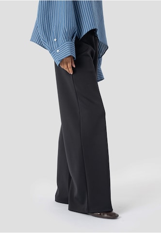 Elias Rumelis Wide leg Pantalon 'Jeanine' in Zwart