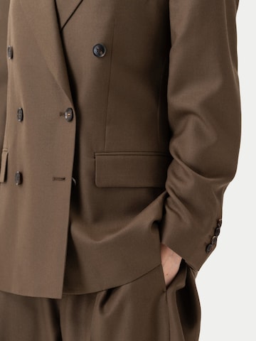 GOBI Cashmere Blazer 'Double-Breasted Cashmere Suit Blazer'‌ in Braun