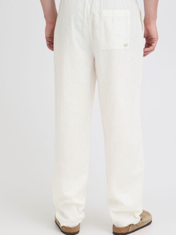 Loosefit Pantalon chino 'BHAban' BLEND en blanc