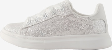 balta Next Sportbačiai: priekis