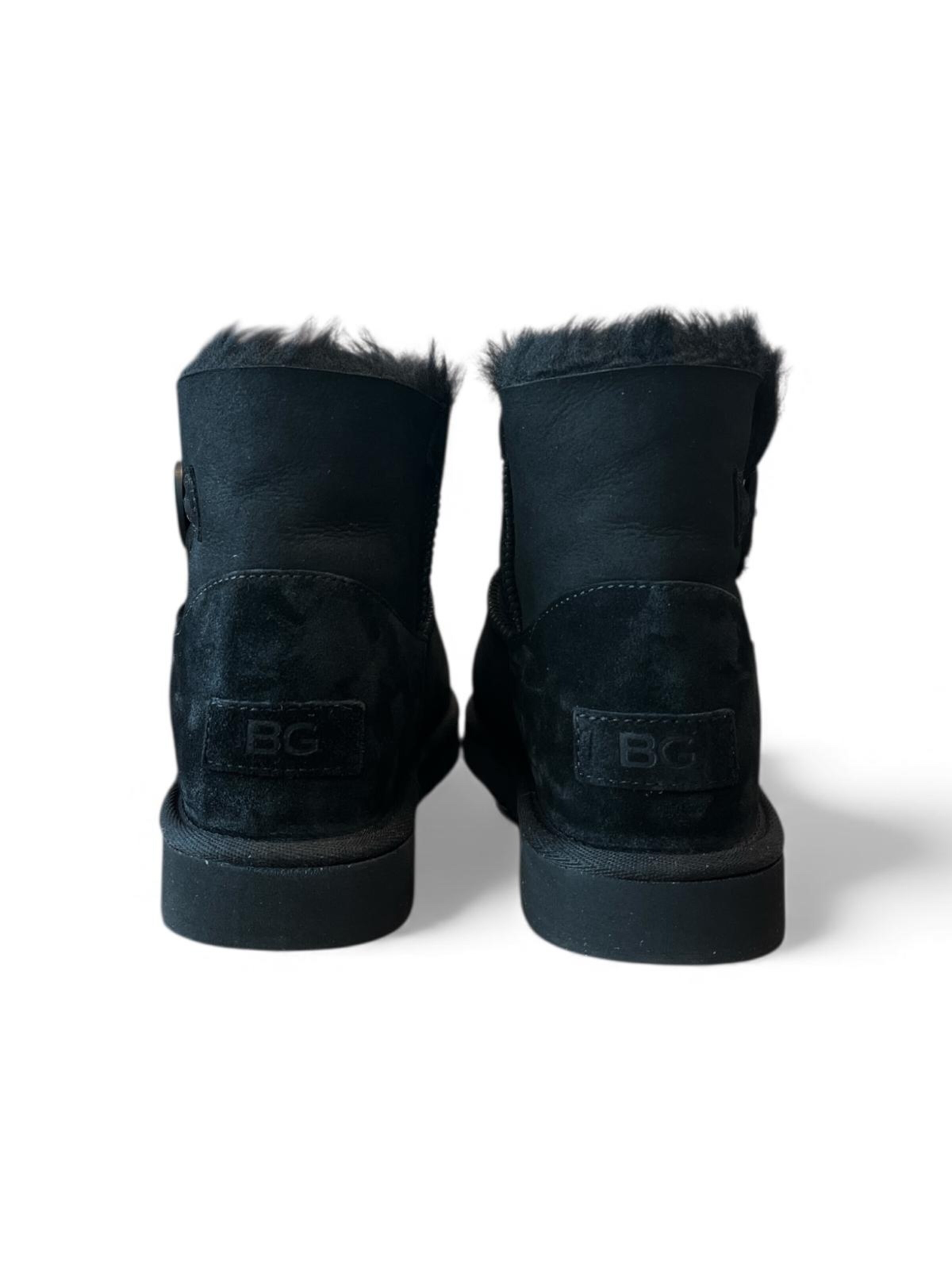 Begoria Boots in Black