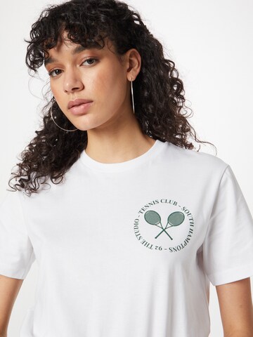 92 The Studio Shirt in White