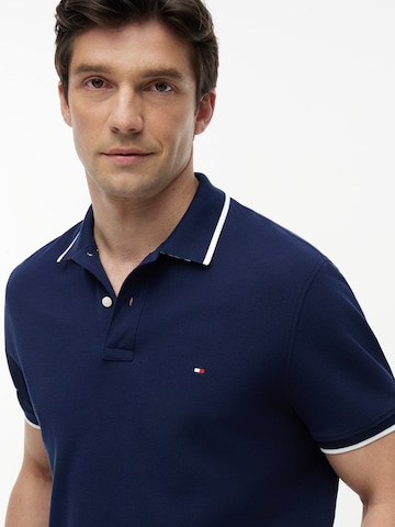 TOMMY HILFIGER Poloshirt in Blau