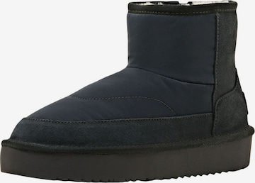 ESPRIT Snow Boots in Grey: front