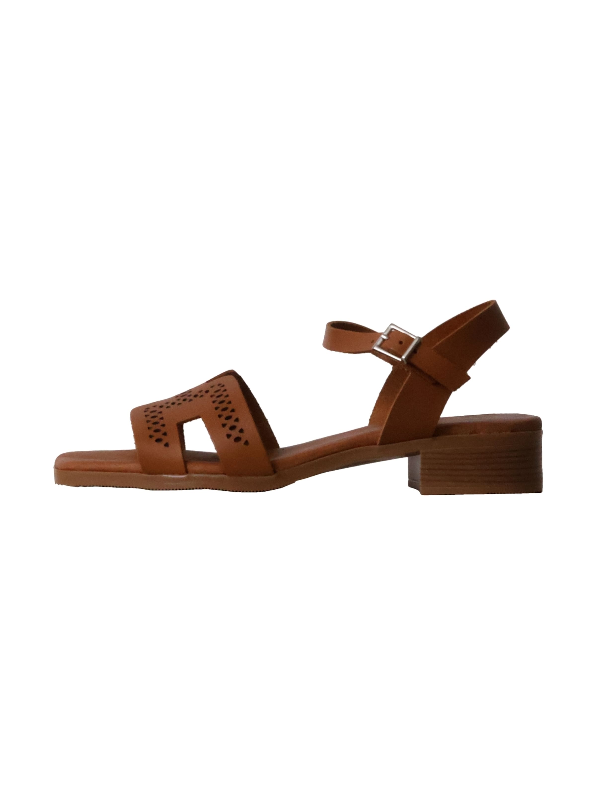 Oh my Sandals Sandal in Brown