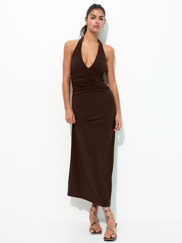 Pull&Bear Dress in Brown: front